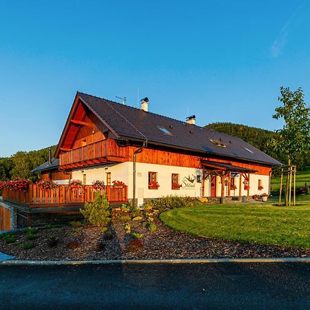 Penzion Stribrnik Krásná Eksteriør billede